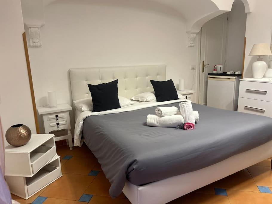 Panoramic Villa In Amalfi Kültér fotó